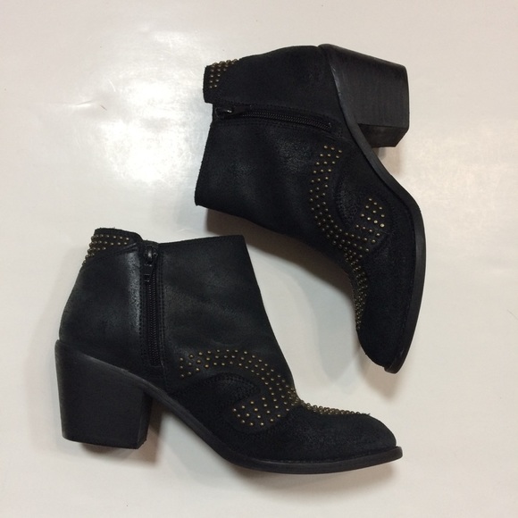 Lucky Brand Maiaa Leather Ankle Boot - Picture 2 of 14
